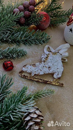 Новогодние игрушки из эпоксидной смолы