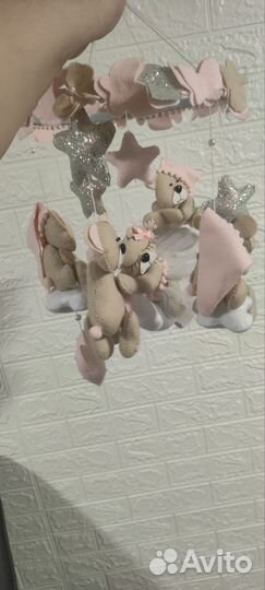 Мобиль в кроватку из фетра