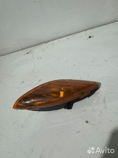 Передний левый поворотник Yamaha jog Sa 16