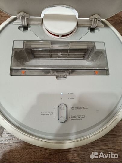 Робот пылесос xiaomi Mi Robot Vacuum Cleaner