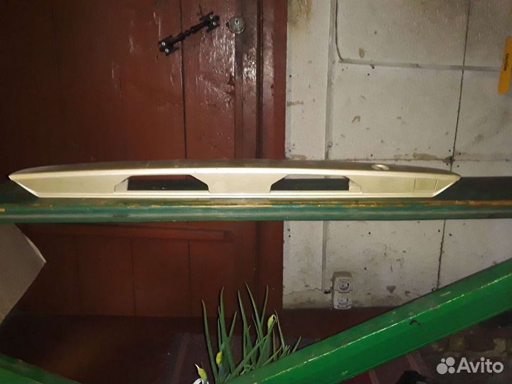 Рамка подсветка номера Мазда Фамилия 2003г