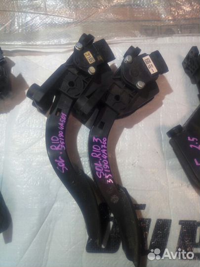 Педаль газа Hyundai Solaris