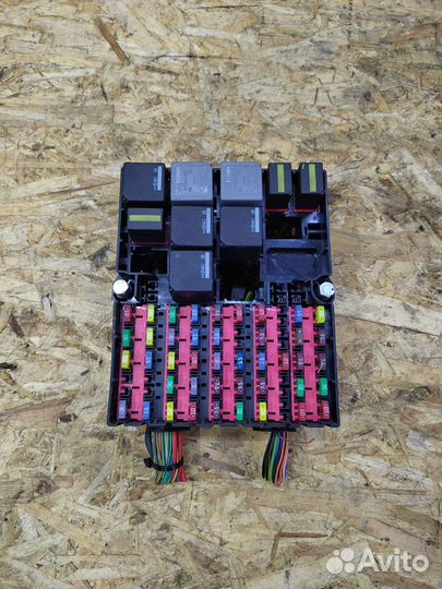 Блок предохранителей Ford fusion