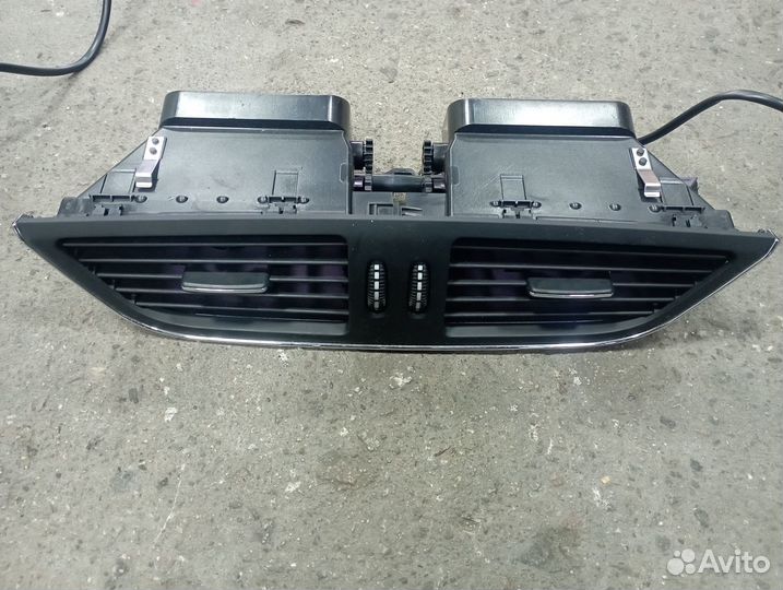 Воздуховоды дефлекторы салона Mercedes cls c219 w