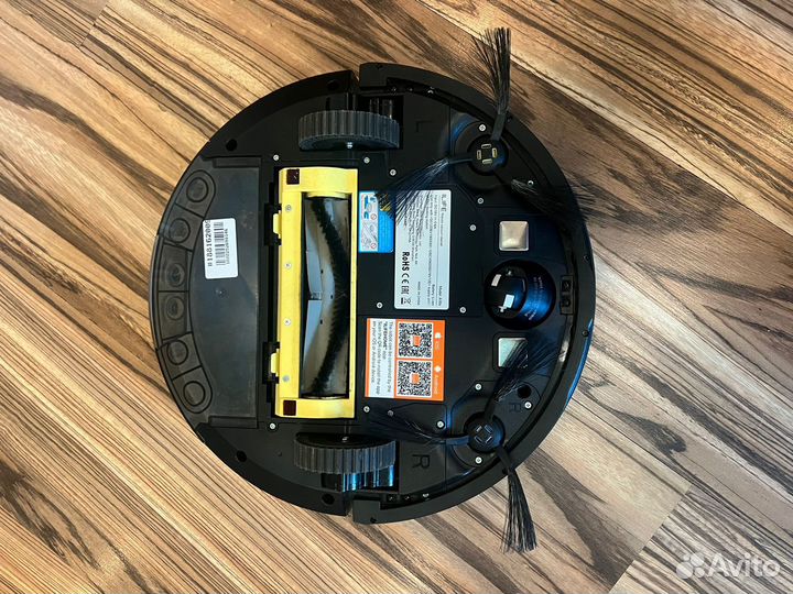 Робот пылесос