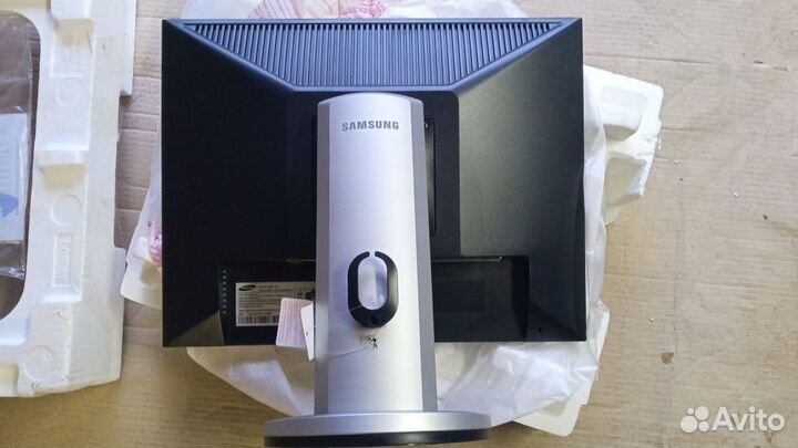 Монитор samsung 203B 20 дюймов