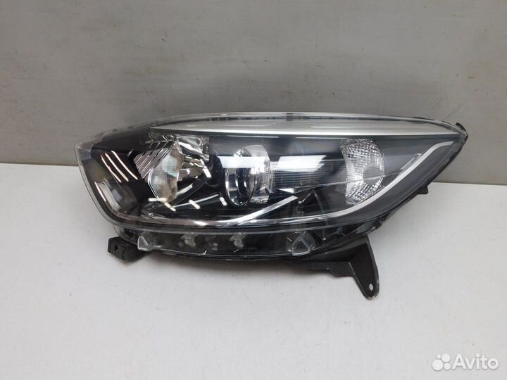 Фара левая Renault Captur/Kaptur