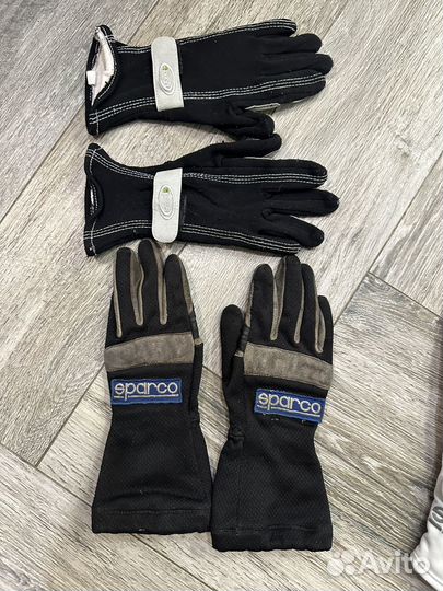 Перчатки для автоспорта