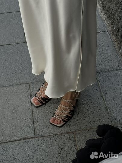 Босоножки cos