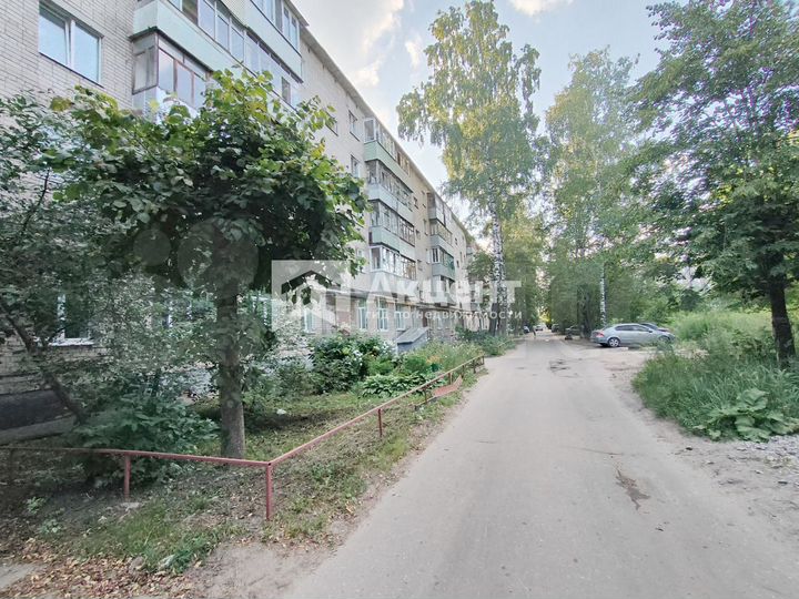 4-к. квартира, 61,7 м², 2/5 эт.
