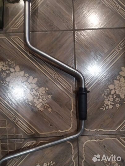 Ледобур титановый бу 130,на три ножа