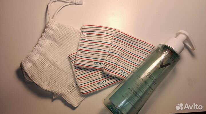 Для умывания гель Vichy+подушечки