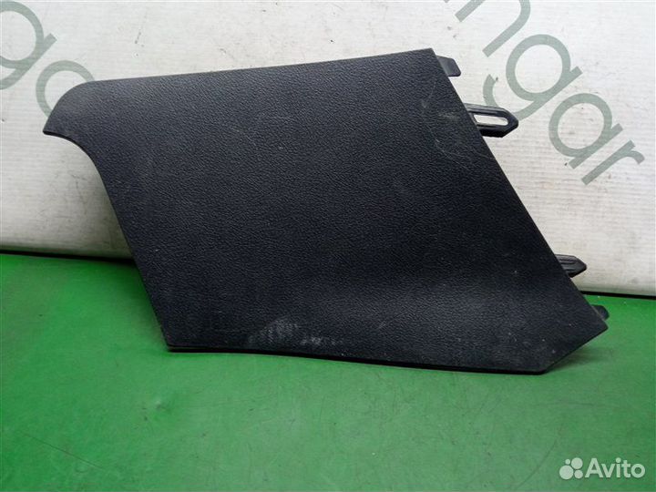 Пластик салона Toyota Prius ZVW51