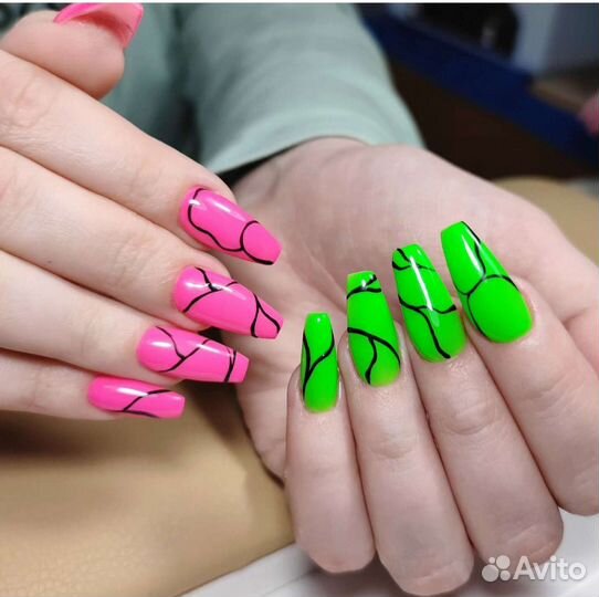 Мастер маникюра и педикюра