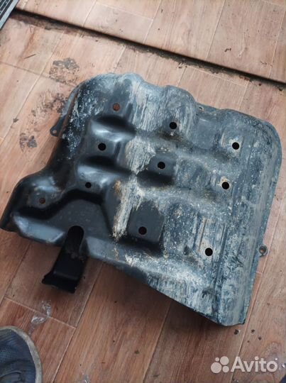 Защита топливного бака Acura MDX2, 2009