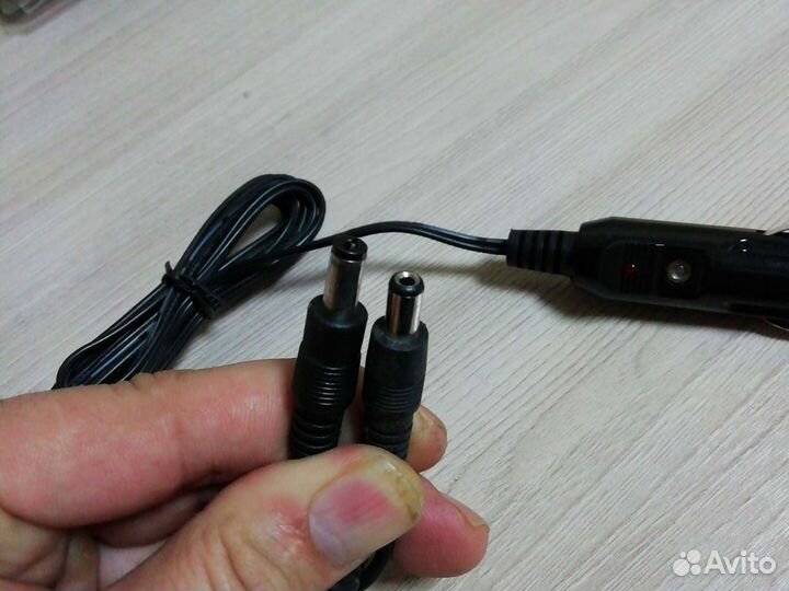 Автомобильное зарядное устройство 12 вольт