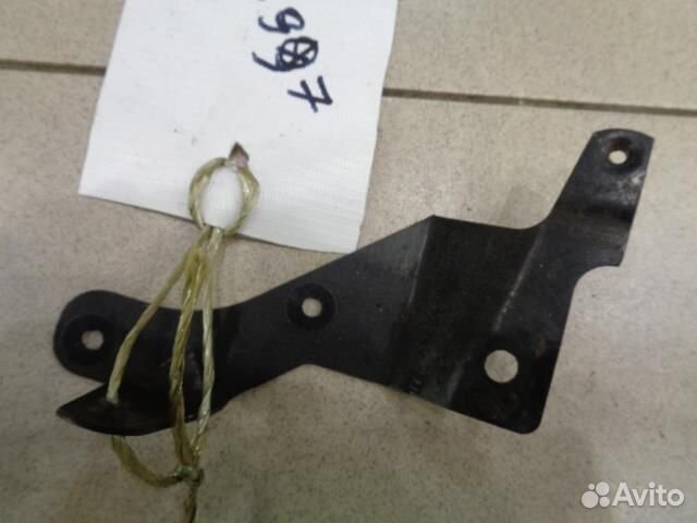 Кронштейн насоса гидроусилителя Ford Explorer 199