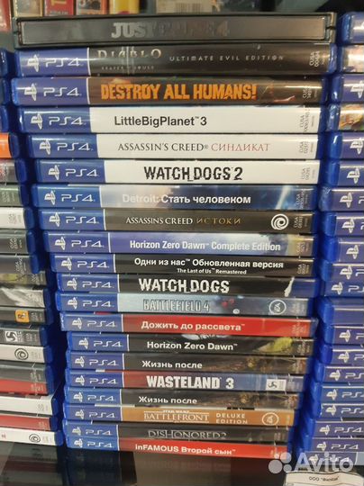 Игровые приставки в ассортименте