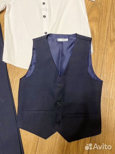 Брюки и рубашка