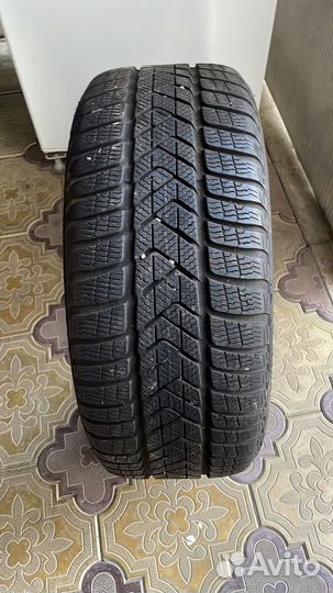 Pirelli Winter Sottozero 3 225/40 R18