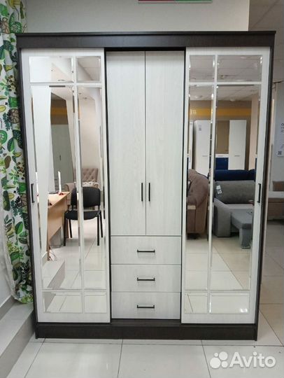 Шкаф купе новый