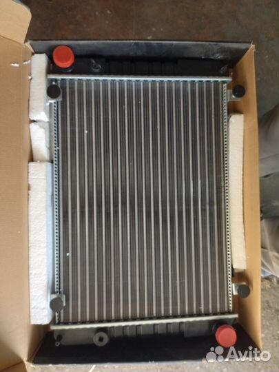 Радиатор охлаждения газ -3302,новый
