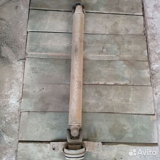 Кардан с подвесным на волгу