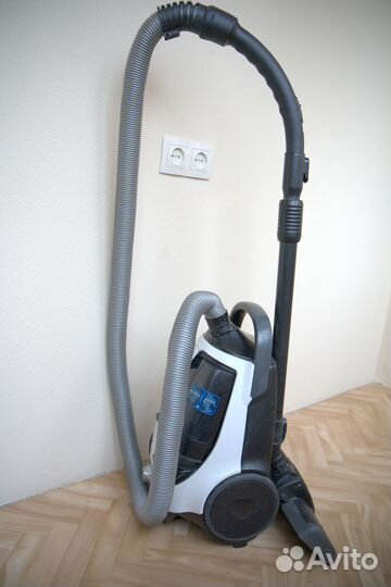 Пылесос Samsung VCC8835