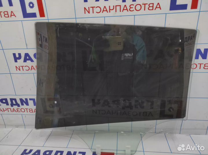 Стекло двери задней левой Ravon R2 96690110