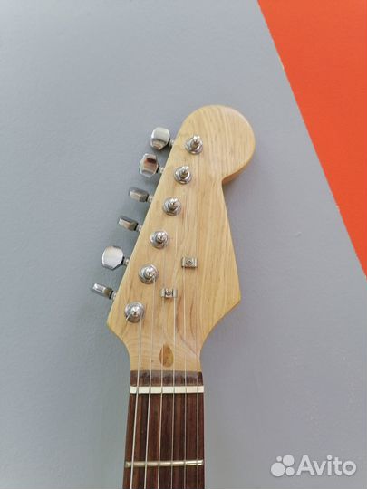 Электрогитара Fender Stratocaster (г19)
