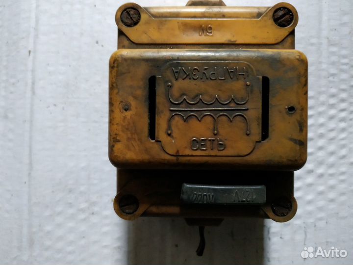 Блок питания 6 Вольт