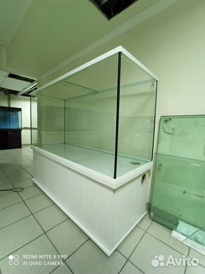 Аквариум 784 для торговли живой рыбой