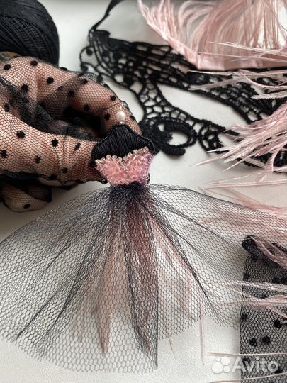 Брошь платье