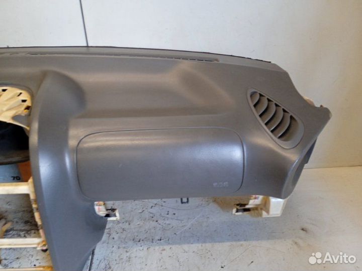 Торпедо Hyundai Santa Fe 1 2.7 2001