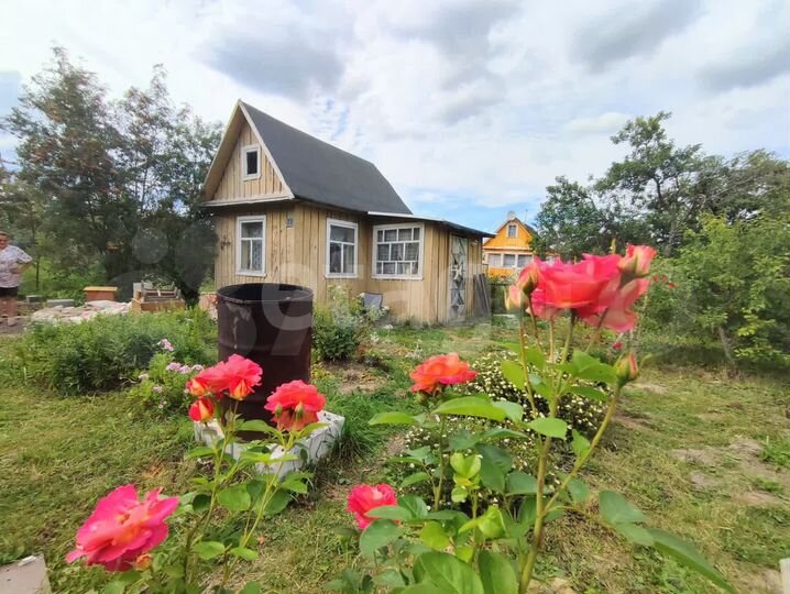 Дача 10 м² на участке 5 сот.