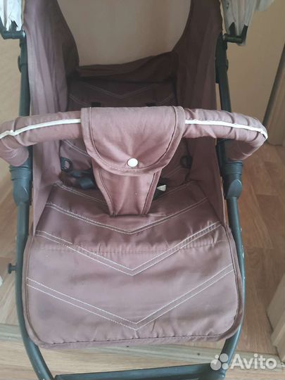 Прогулочная коляска трость