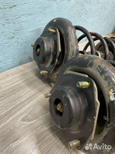 Стойка Nissan Primera, P12; WP12, qr20de qg18de SR