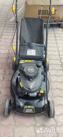 Газонокосилка бензиновая