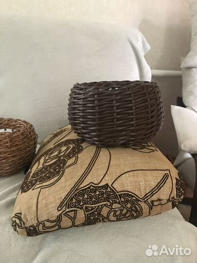 Кашпо из искуственного ротанга