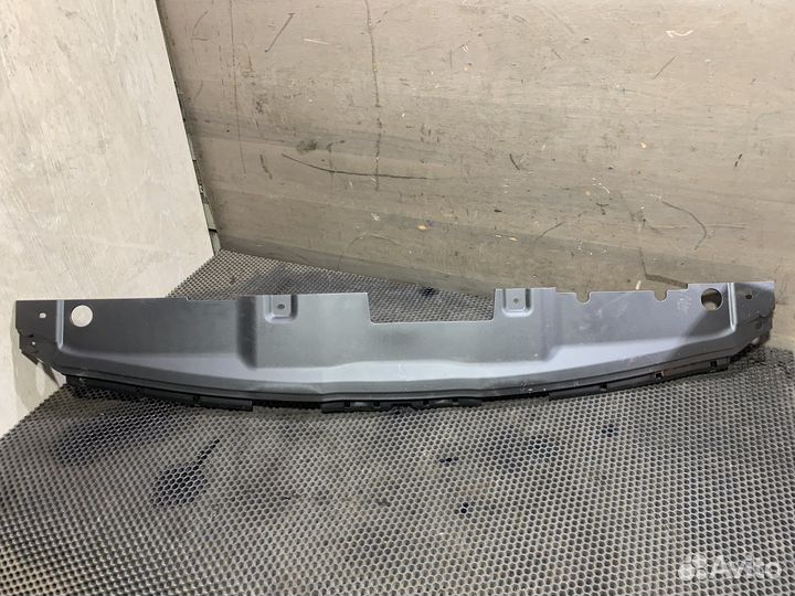 Накладка замка капота Солярис 1 Hyundai Solaris