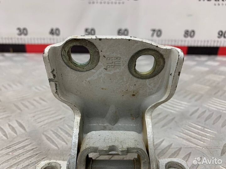 Б/У петля двери задний левый Daewoo Matiz klya