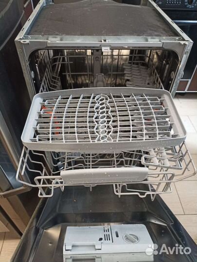 Посудомоечная машина Hotpoint Ariston