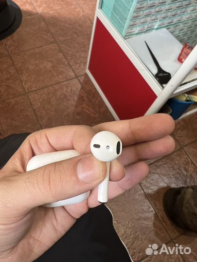 Airpods 1 оригинал с левым наушником