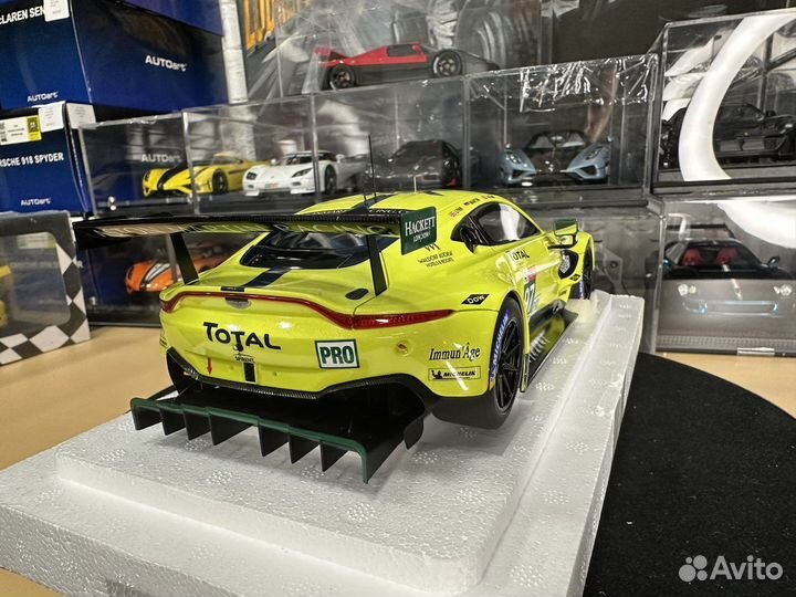 Autoart Aston Martin Vantage GTE Pro (81809) 1:18