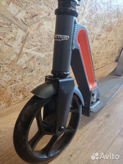 Самокат Reaction