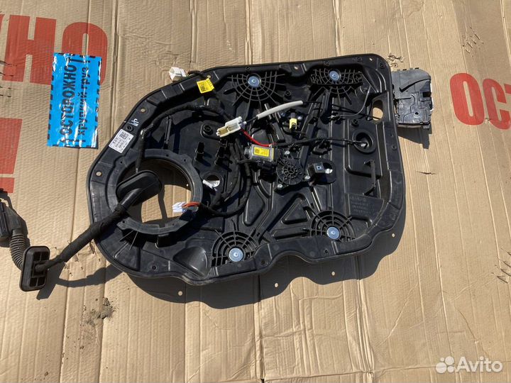 Трапеции стеклоподъемников, замок Кия K5 DL3