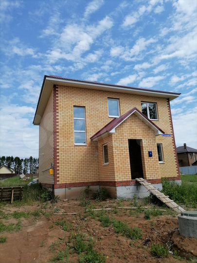 Коттедж 132 м² на участке 5 сот.