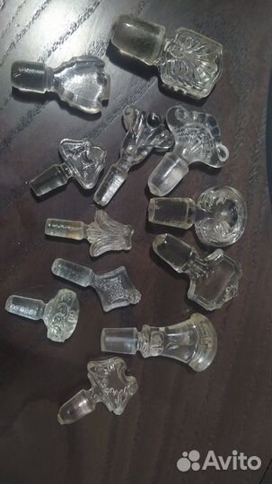 Старинные стеклянные парфюмерные пробки, флаконы