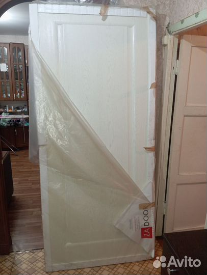 Дверь межкомнатная 900 х 2000 новая с коробкой