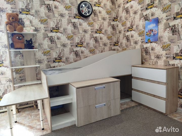 Комплект детской мебели бу